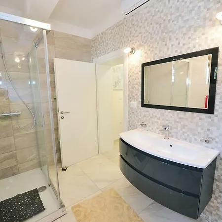 San Pietro Apartment *